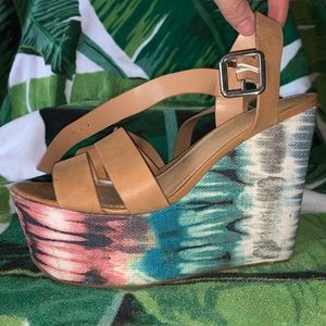 ALDO Tie-dye wedges size 8